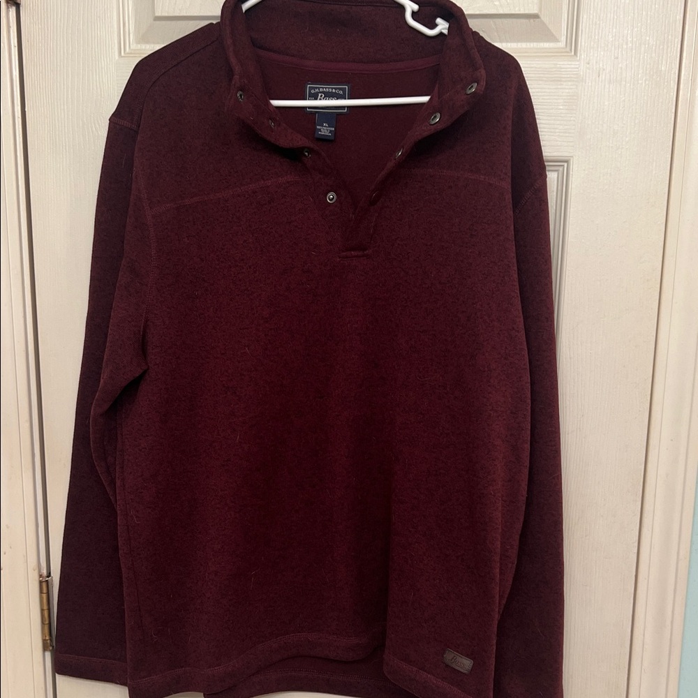 G.H. Bass & Co. Maroon Sweater